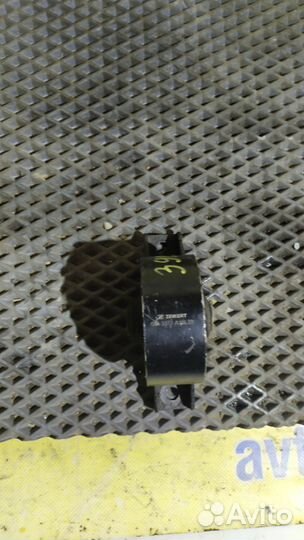 Подушка двигателя Mitsubishi Galant