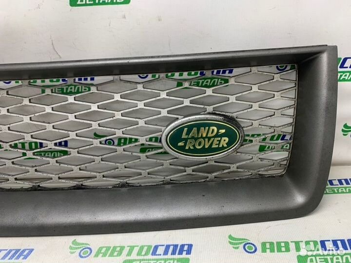 Решетка радиатора передняя Land Rover Freelander