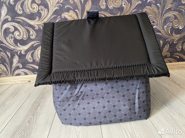 Лежанка домик для собаки