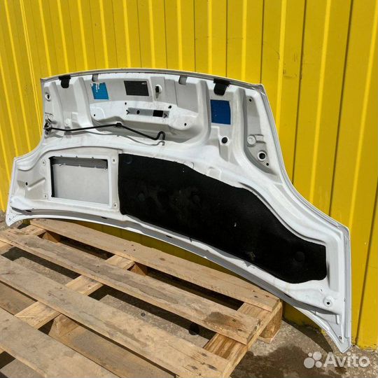 Капот Renault Trafic 2.0 DCI 2011