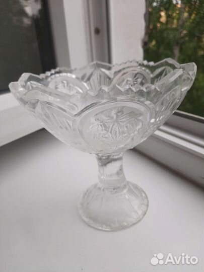 Ваза хрустальная