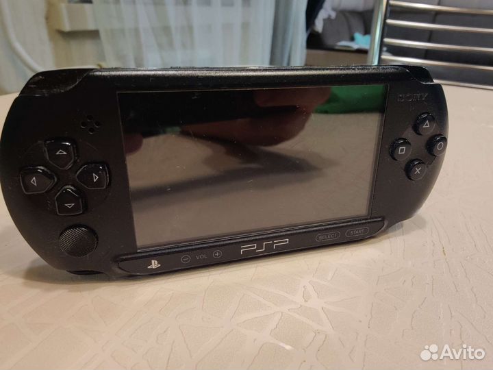 Sony PSP e 1008