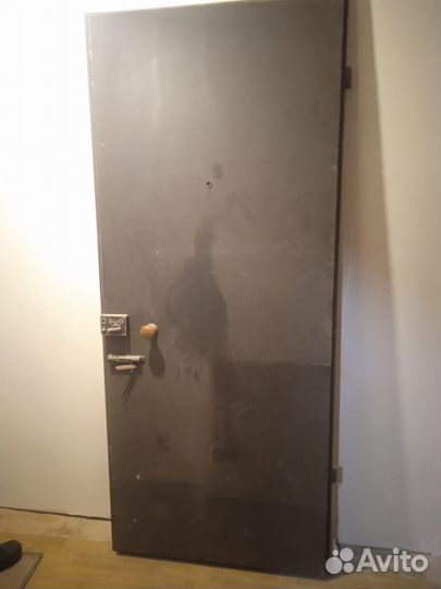 Дверь входная металлическая