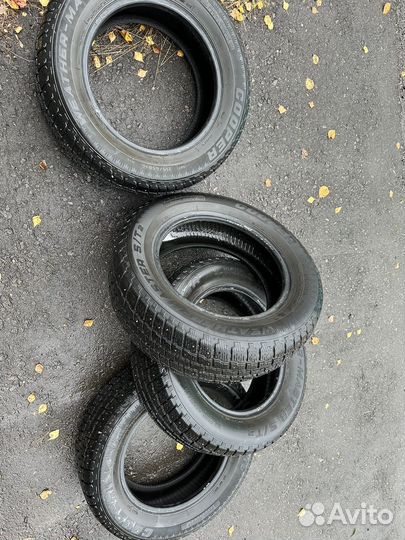 Cooper Weather-Master S/A 2 215/65 R16