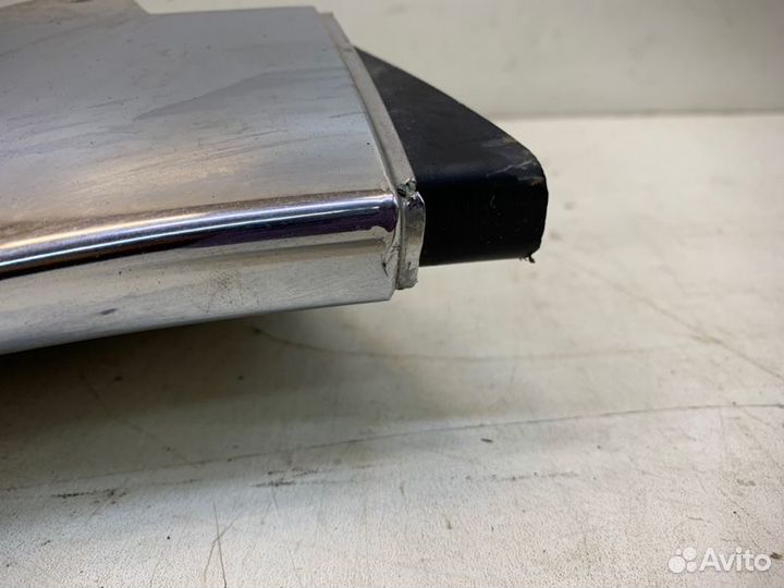 Молдинг бампера передний правый Mercedes-Benz Gle