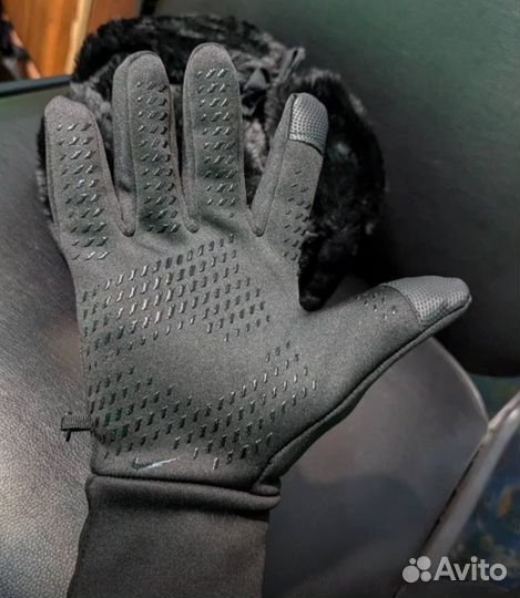 Перчатки nike hyperwarm