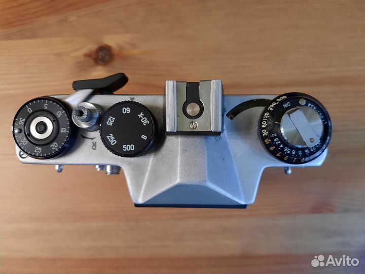 Пленочный зеркальный фотоаппарат