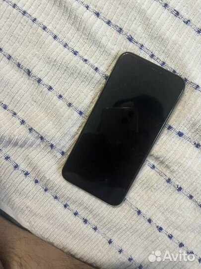 iPhone Xs, 64 ГБ