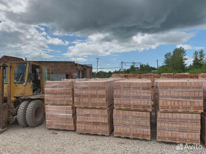 Кирпич пустотелый