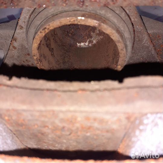 Суппорт передний левый KIA cerato NEW 2008