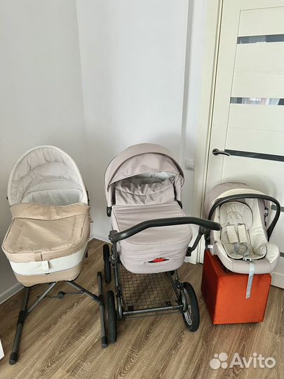 Коляска Inglеsinа Sofia 2 люльки и автолюлька