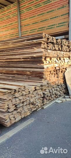 Продажа обрезной доски из сосны 25х200х6000