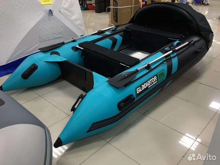 Лодка Gladiator C 370 Al черно-бирюзовая