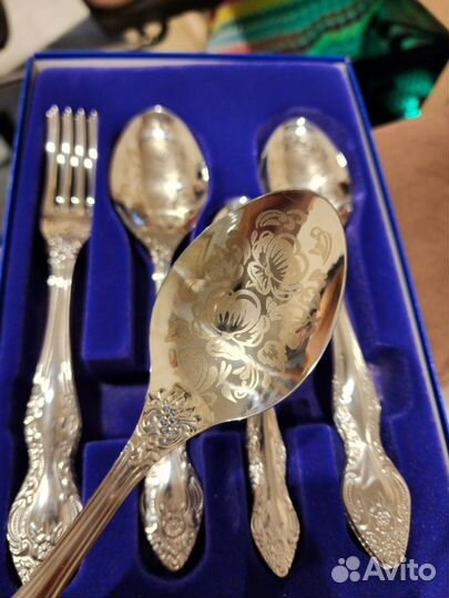 Набор столовых приборов