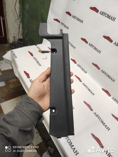 Накладка правого сиденья Outlander XL