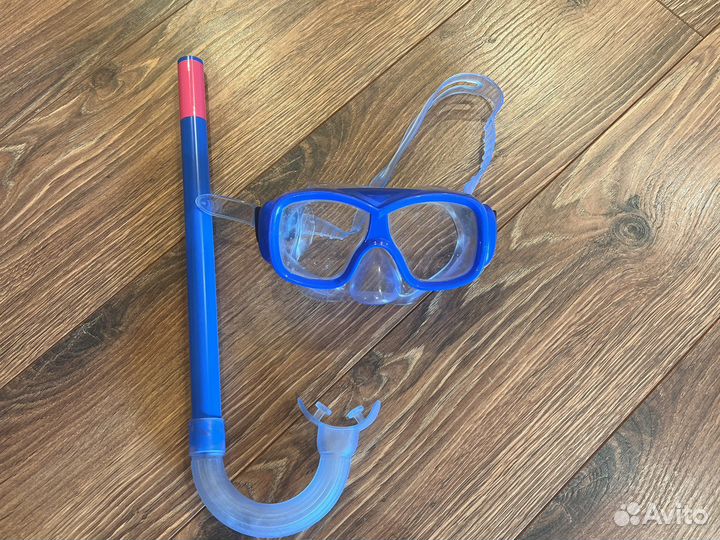 Маска и трубка для плавания