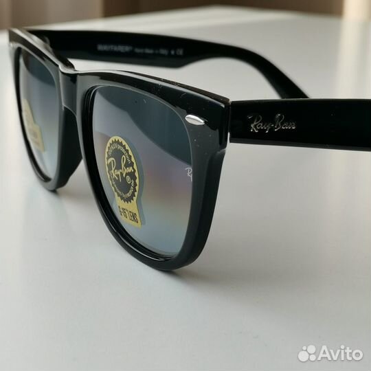 Солнцезащитные очки Ray Ban wayfarer