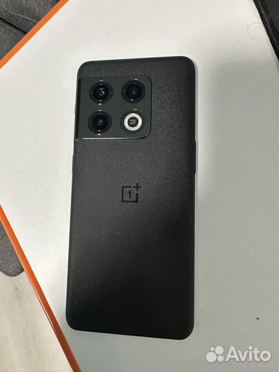 Телефон oneplus 10pro