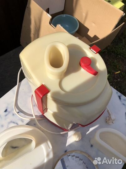 Соковыжималка электрическая