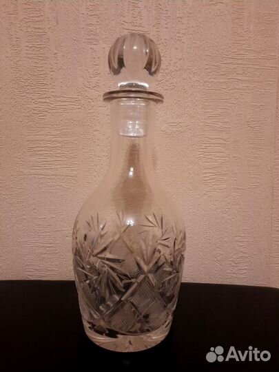 Графин хрустальный с крышкой