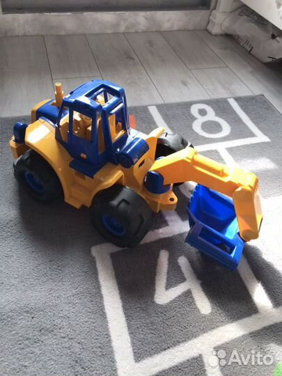 Экскаватор