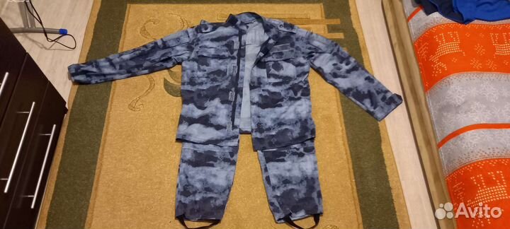 Синяя форма