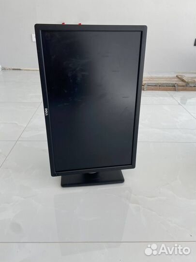 Монитор Dell 24