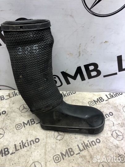 Воздухозаборник левый Mercedes E-Class W207