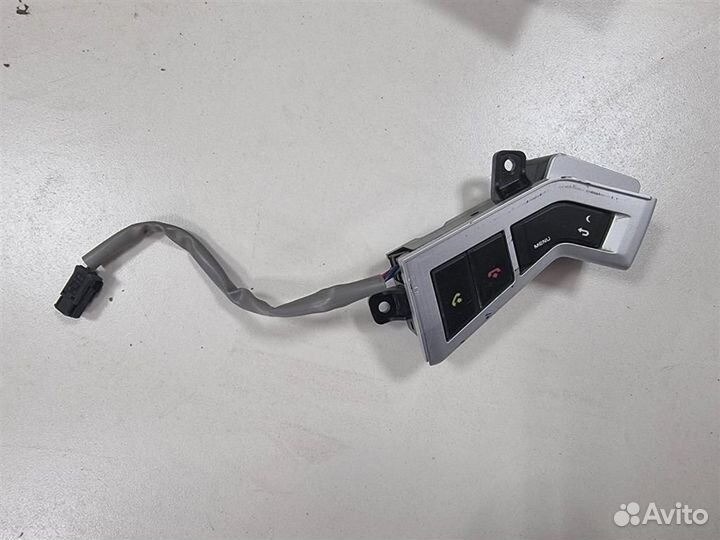 Кнопки руля RH Renault Tracks T-series 82286961