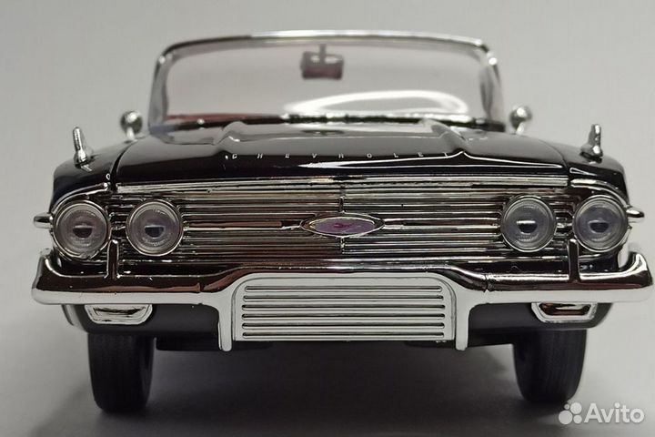 Chevrolet Impala (1960) Motormax 1:18