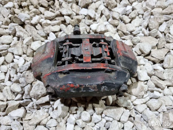 Суппорт задний левый Mercedes-Benz CLS 219