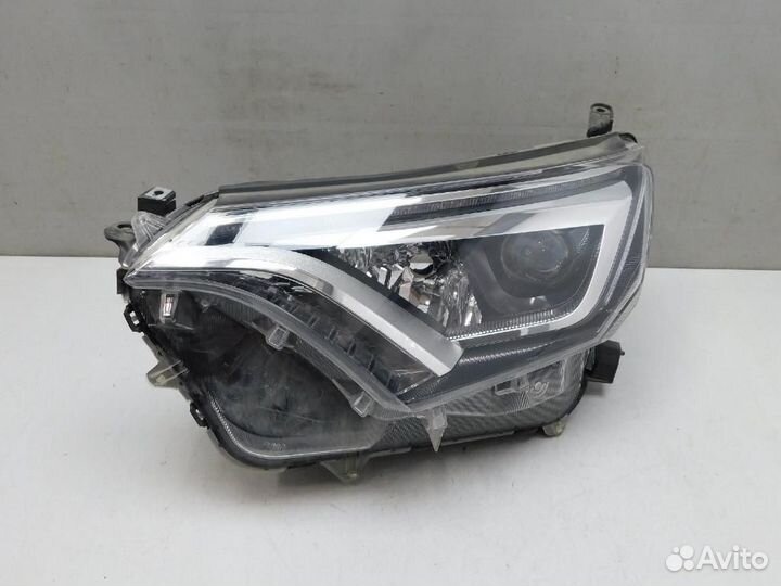 Фара левая Toyota RAV4