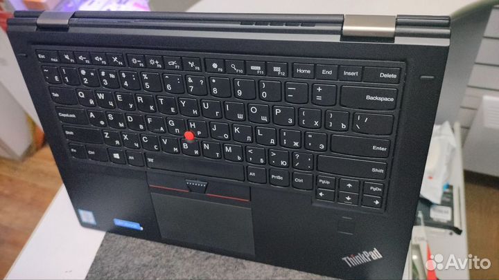 Lenovo ThinkPad X1 Yoga Carbon Gen 4