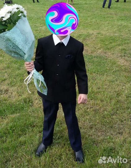 Шикарный черный пиджак на мальчика 128см