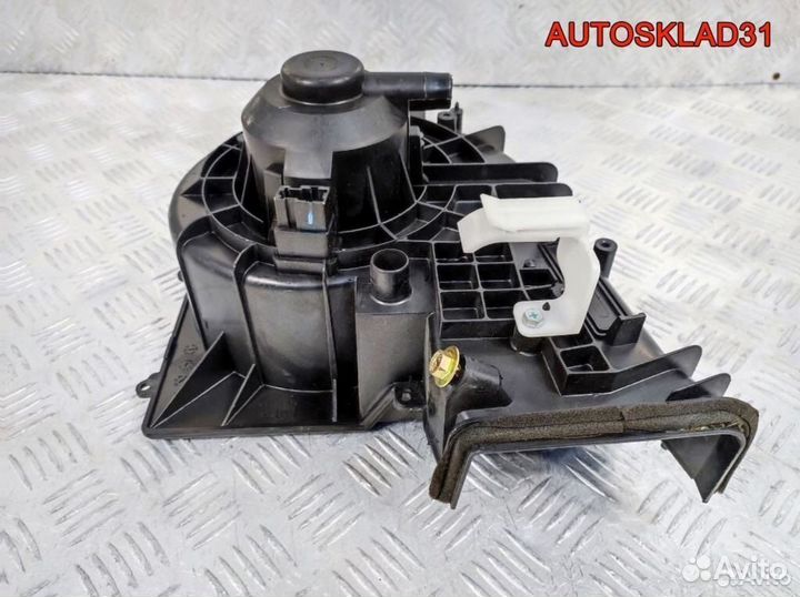 Моторчик отопителя Nissan Primera P12E 27236BN010