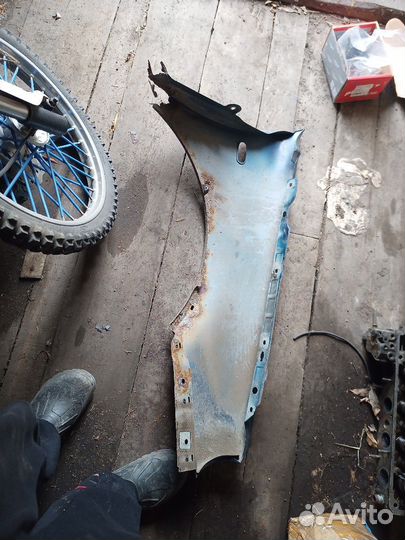 Переднее крыло golf 4