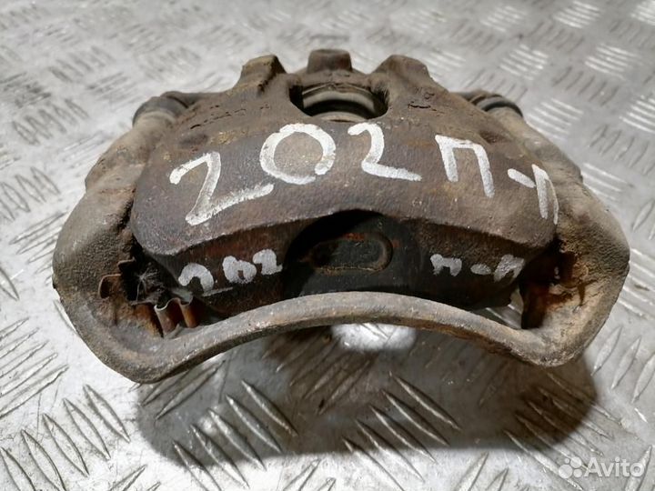 Суппорт передний правый Opel Corsa C