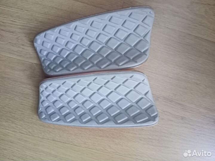 Футбольные щитки