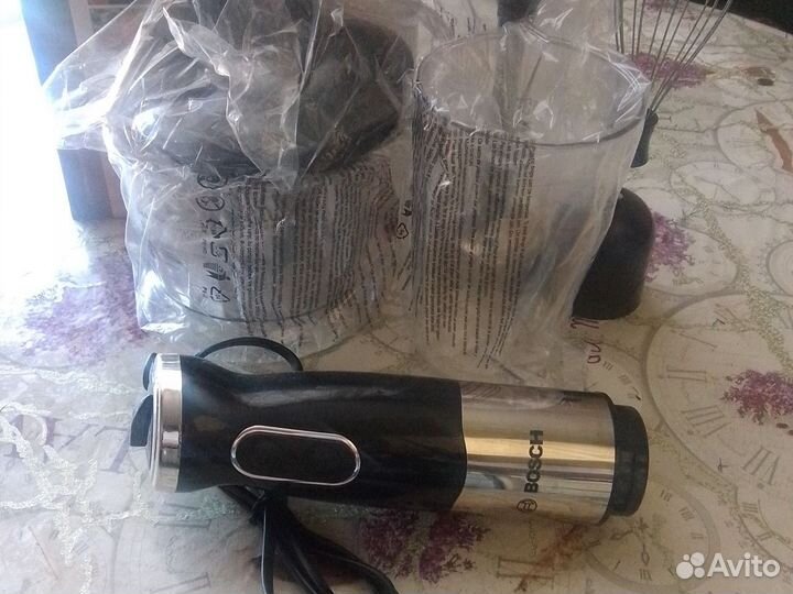 Блендер,измельчитель,миксер Bosh