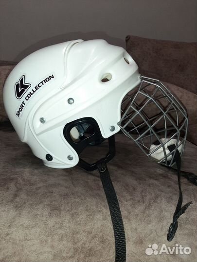 Шлем хоккейный