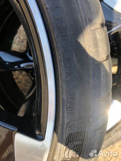 Michelin Pilot Sport 4 S 235/35 R19 91Y