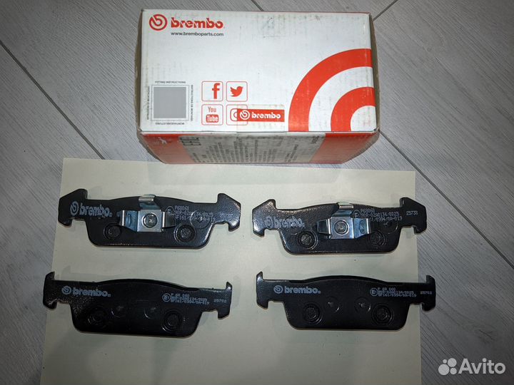 Колодки тормозные, комплект передний Brembo P68060