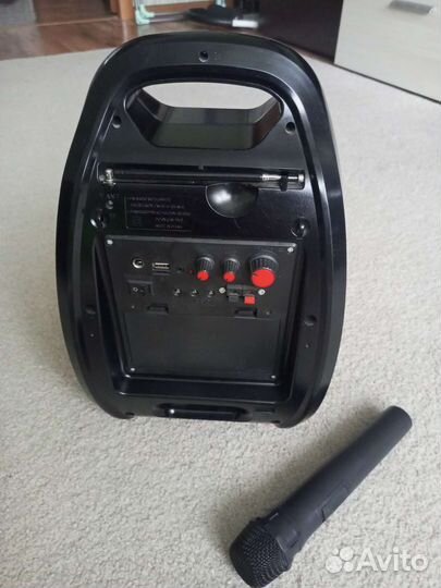 Блютуз колонка