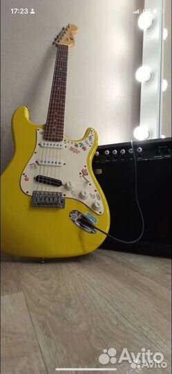 Преподаватель начального уровня на электрогитаре