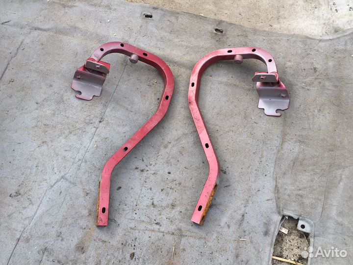 Петля багажника Митсубиси Лансер 9