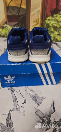 Кроссовки adidas 22