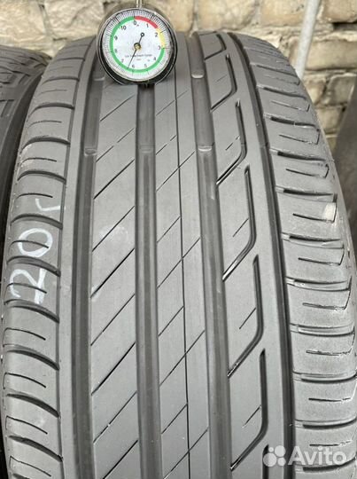 Bridgestone Turanza T001 215/50 R18