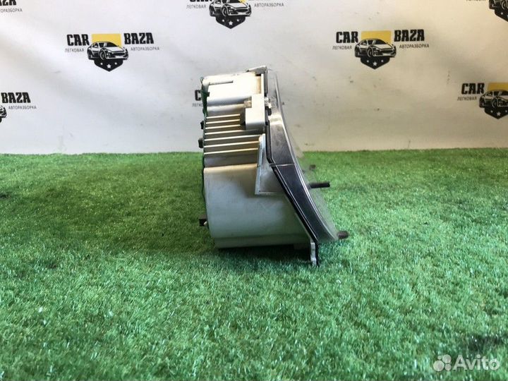 Панель приборов Mitsubishi Galant