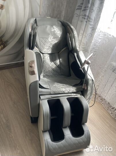 Массажное кресло