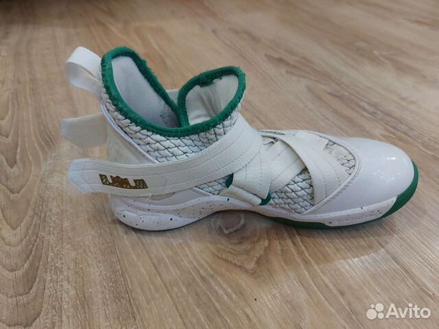 Баскетбольные кроссовки nike lebron soldier 12